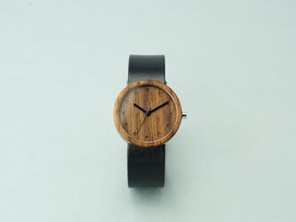 Walnut (size M) × Black (Organic Swedish Leather)の画像