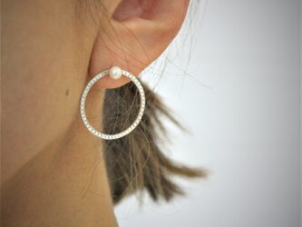 Planet Moon / Earrings (ピアス) - 2 pearlsの画像