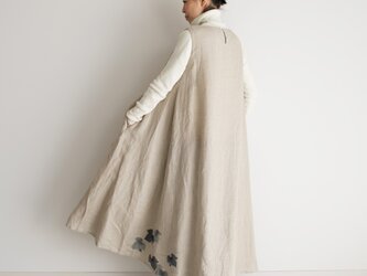 ロングワンピース　ベージュ　ぶどうの画像