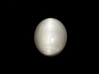 ムーンストーン・オーバルカボション　7.8X9.8mmの画像