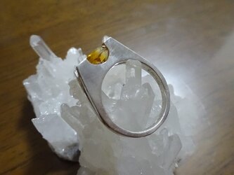 シトリンのリングの画像