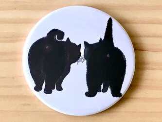猫さんのお出かけ缶バッチミラー「クロニャンコとクロニャンコ」の画像
