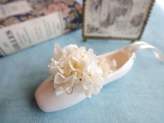 バレエシューズの壁掛けインテリア ■ 紫陽花　オフホワイトの画像
