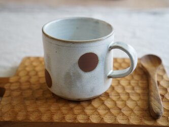 月下白の水玉マグカップ　No.505の画像