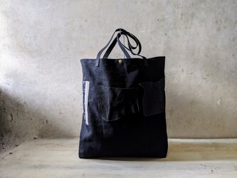 黒帆布のショルダーバッグの画像
