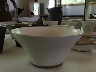 大鉢の画像