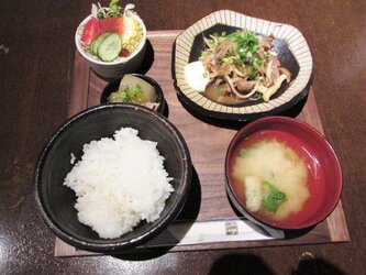 ランチョンボード　スクエア≪M≫　ウォールナットの画像