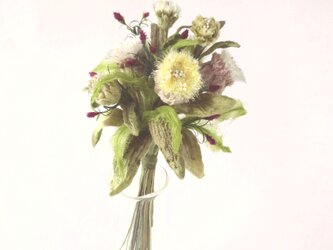 ミルキーデイジーの花束 * シール製 * アレンジメントの画像
