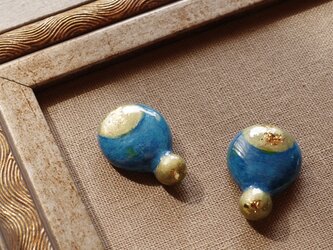 『星を描く』耳飾り　－青－　ピアス／イヤリング　絵画のような装身具　純金箔　ノスタルジー　ヴィンテージ　f-82の画像