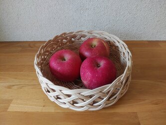 ♪　北海道　十勝バスケット  りんご＆菓子かごの画像