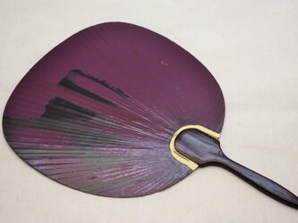 団扇　紫漆黒漆の画像