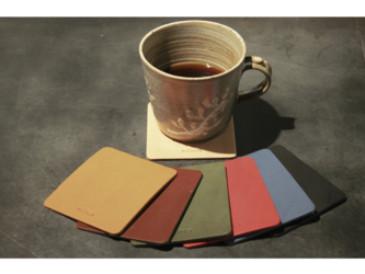 【2個セット】色が選べる レザーコースター 全7色　おうちやオフィスでのカフェタイムに。の画像