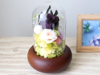 NEW ガラスドーム　仏花 KUMOWA（プリザーブドフラワー）の画像