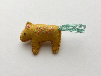 ウマ - ブローチの画像