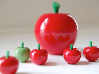 りんご in りんご●マトリョーシカの画像