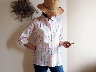着心地が良いのにきちんと感もある夏のシャツブラウス  ビタミンカラーにポップな柄が可愛い！-涼しい綿の浴衣から一点ものの画像