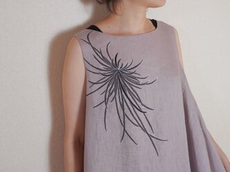 ロングワンピース　くすみピンク　墨色乱菊の画像