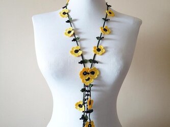 ビーズとストーンの刺繍ラリエット　イエローの画像