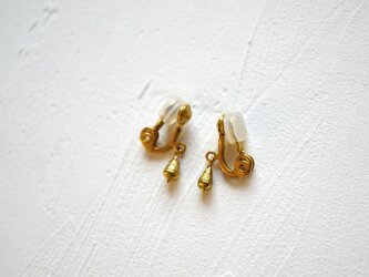 ユーカリイヤリング　brass  Ⅰの画像