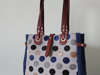 マルチドット柄のトートバッグの画像