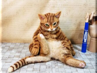 羊毛フェルト　猫　茶トラ猫さん　チャトラ　ねこ　ネコ　猫フィギュアの画像