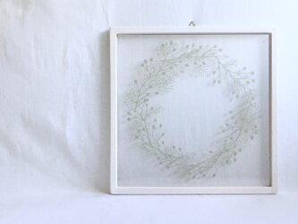 【植物リースの切り絵】大きい実と小さい実＿モスグリーンの画像