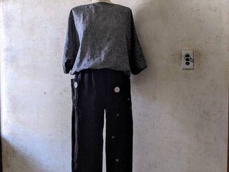 藍染め・お花のステッチパンツ　ストレートタイプ　P1の画像