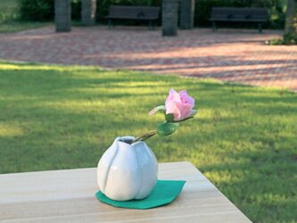 花器 つぼみのばらの画像