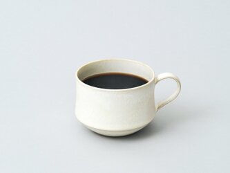 スタッキングできるマグカップ コーヒーカップ （パール/白）の画像