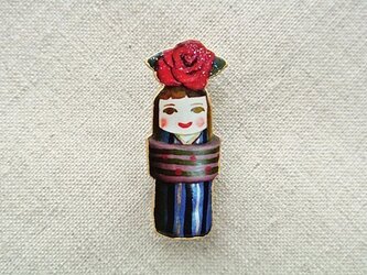 薔薇乗せの着物のひとブローチの画像