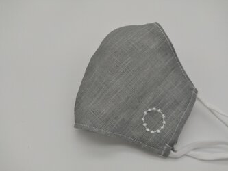 まんまる刺繍❁グレー麻100％立体マスク（調節ゴム・ポケット付き）の画像