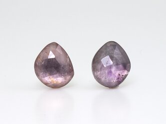 Purple tourmaline mirror earring / Singleの画像
