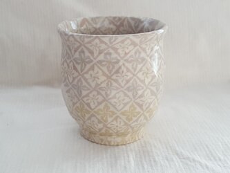 練上 湯呑み　花菱文　ピンク　透明釉の画像