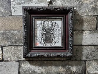 原画 一点もの ボールペンアート 額装付き 百貨店作家 人気 ボールペン画 絵画 コーカサスオオカブト カブトムシの絵の画像