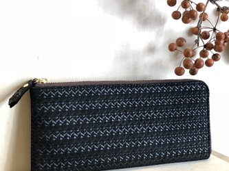 【メッシュ　パールブラック】牛革のスリムな長財布　Ｌ字型　の画像