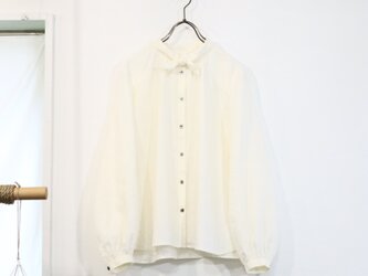 french linen bowtie P blouse (natural)の画像