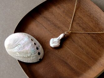 【コフレセット】淡水パールのペンダントネックレス ■ 洋梨の形 ■ 小さな貝殻の画像
