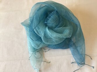 草木染め　シルクストール　花模様　藍の画像