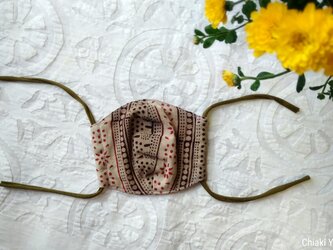 泥染め ブロックプリントのマスク　<インド綿・泥染め・たのしい ボーダー柄>の画像