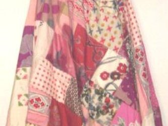 Sold OUt着物リメイク♪可愛色銘仙色々パッチワークスカート♪♪ハンドメイド・スイングスカ～トの画像