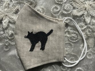 黒猫刺繍のリネン立体マスク（送料無料）の画像