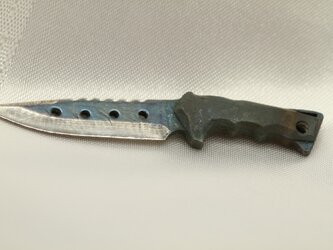 サバイバルナイフ　高級希少金属コバルト製キーホルダー　ミリタリーフィギュア用の画像