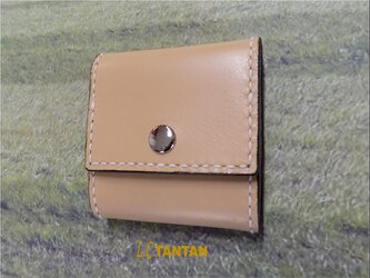 ボックス型のコインケース《受注生産》　手縫い本革の大きめのコインケース　使いやすいポケット付きコインケース　ベージュの画像