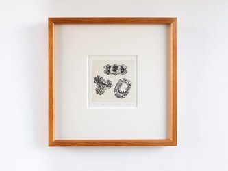 銅版画 “brooches”（額装）の画像