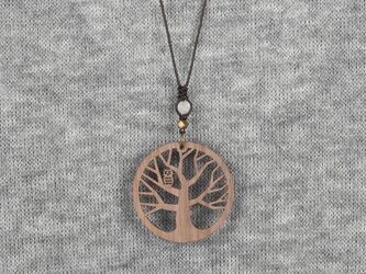 杜のフクロウのネックレスFROST　クルミの木のウッドアクセサリーの画像