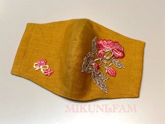 優雅なバラの刺繍の立体マスク＊日本製リネン＊送料無料の画像
