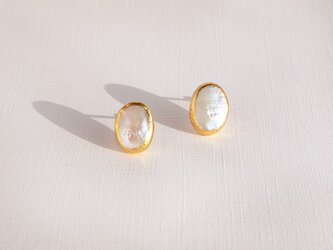 [ピアス]金箔パール／ classic oval pearlの画像