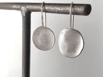 lunar surface earring〜月面のかけらの画像