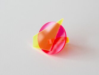 SUN  jewelry：リング（ピンク・オレンジ・イエロー）アクセサリー 指輪 アクリルの画像