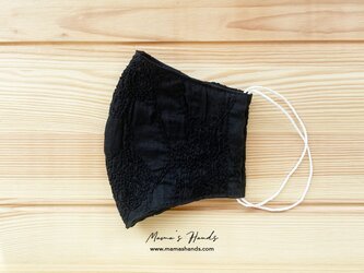 刺繍 ブラック 黒 綿100% ガーゼ 大人用 立体型 エコ 布マスクの画像